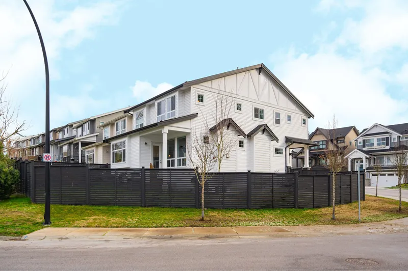 11315 230 STREET - photo 3 of 25