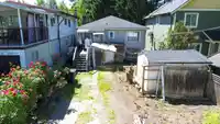 2733 E 28TH AVENUE - thumbnail 32