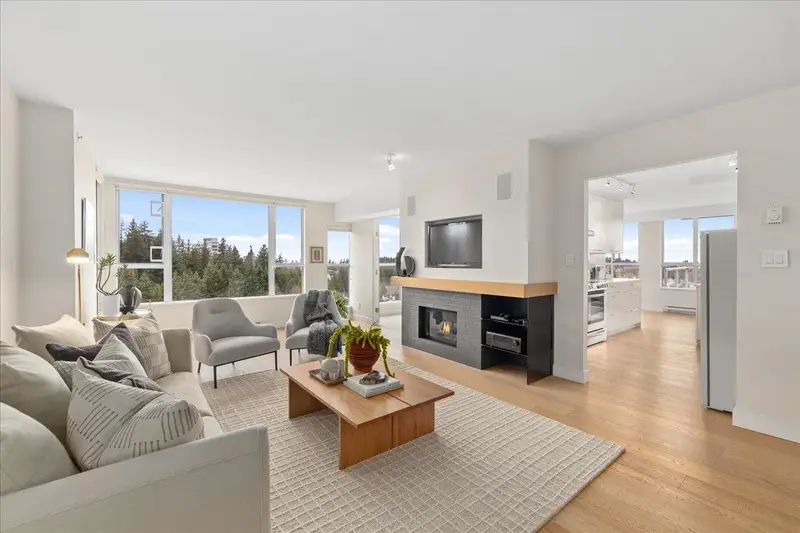 1101 5615 HAMPTON PLACE - photo 1 of 25