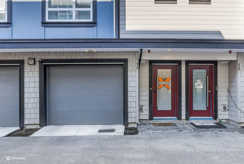 11 5515 199A STREET - photo 2 of 20