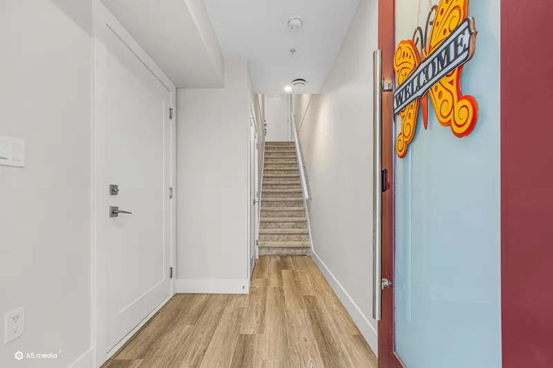 11 5515 199A STREET - photo 3 of 20