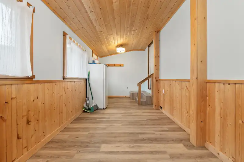 11 1884 HEATH ROAD - photo 4 of 29