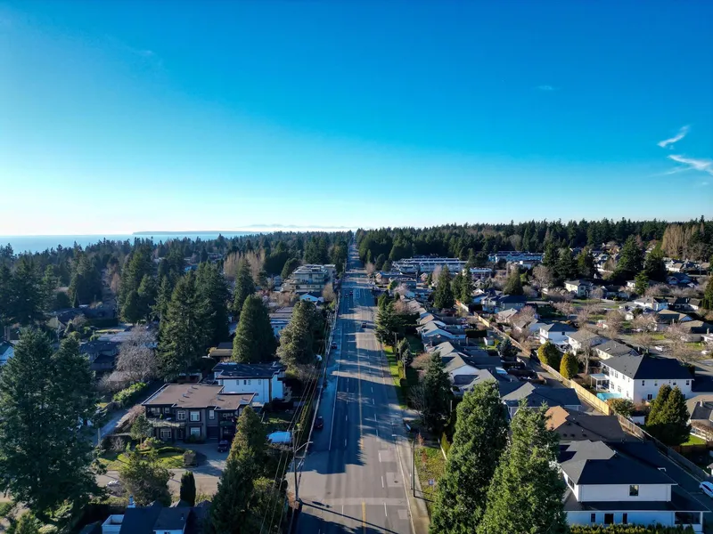 14206 NORTH BLUFF ROAD - photo 4 of 25