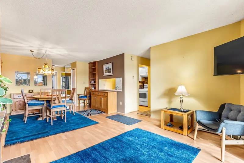 210 5 K DE K COURT - photo 3 of 25