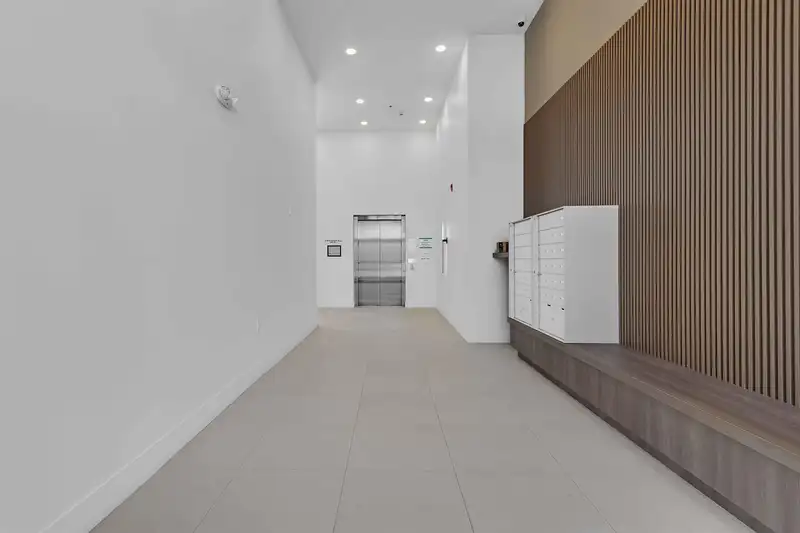 306 20614 80 AVENUE - photo 3 of 22
