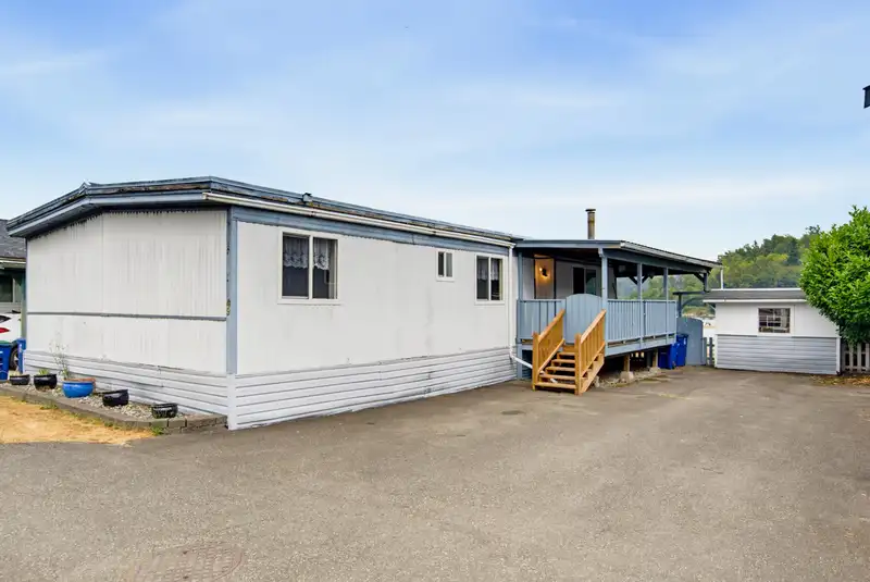 49 9960 WILSON ROAD - photo 4 of 40