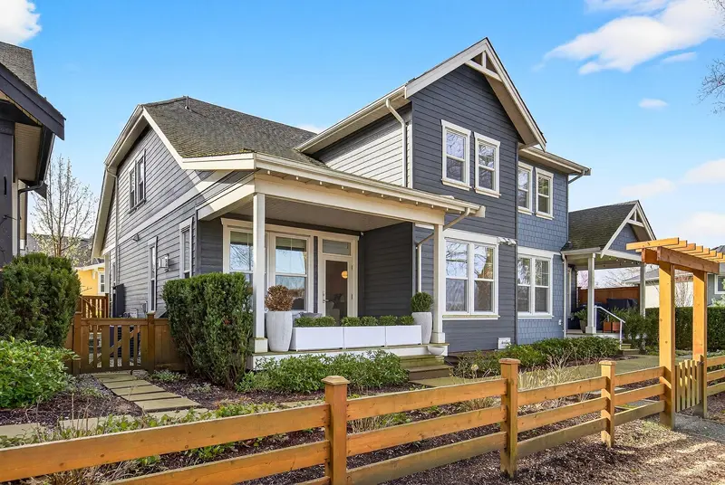 11 21858 47B AVENUE - photo 4 of 25