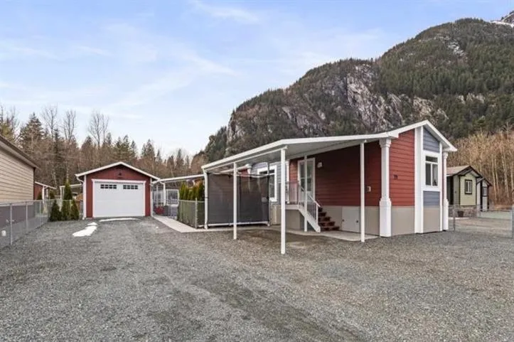 29 59060 LOUGHEED HIGHWAY - photo 1 of 19