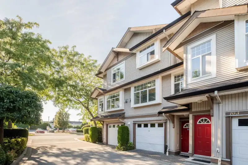 102 9580 PRINCE CHARLES BOULEVARD - photo 1 of 5