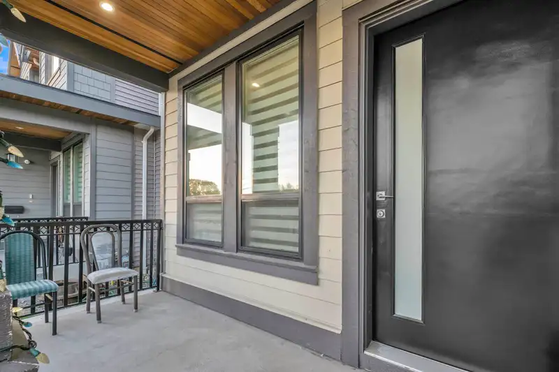 11899 74B AVENUE - photo 3 of 40