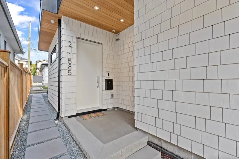 2 1585 W 65TH AVENUE - photo 2 of 21