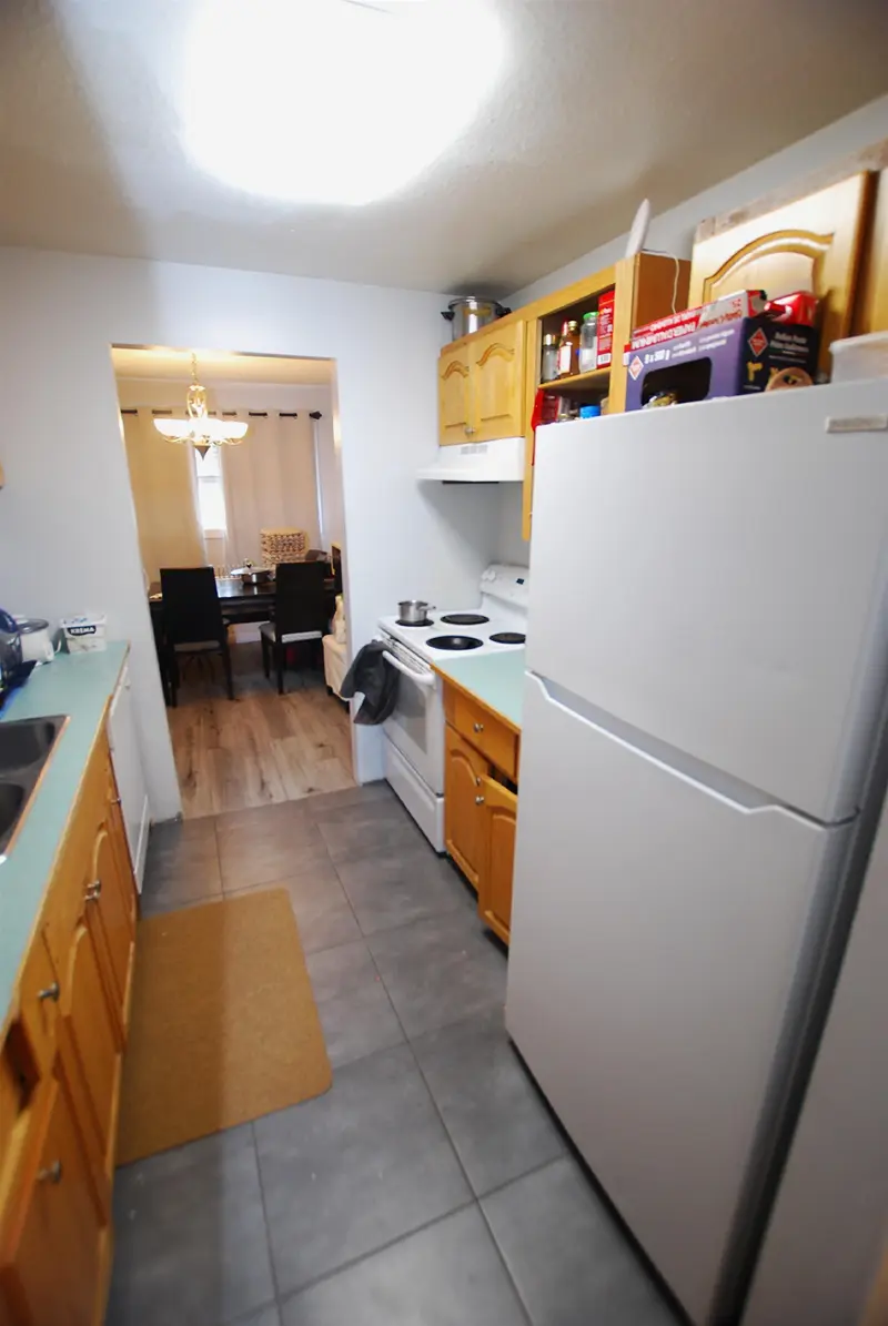 210 33850 FERN STREET - photo 2 of 17