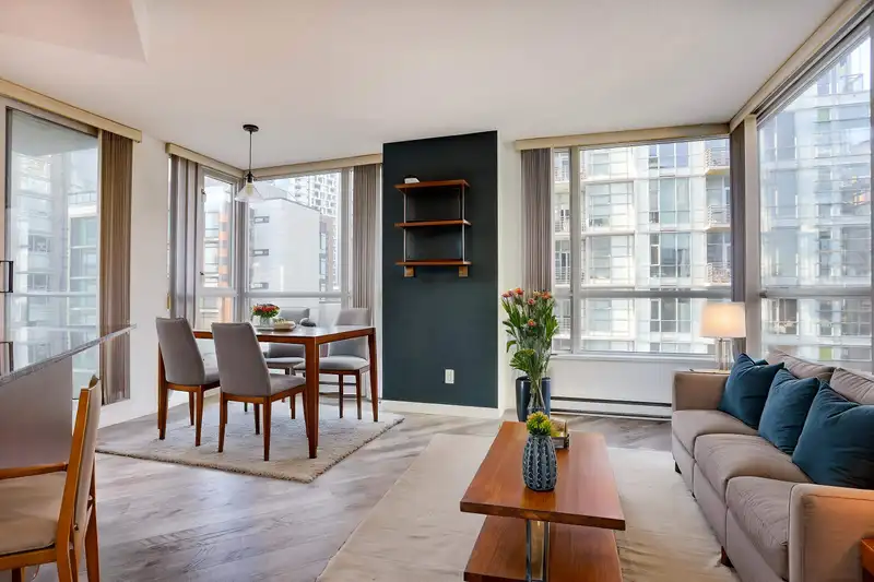1104 1212 HOWE STREET - photo 1 of 20