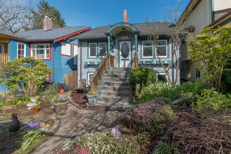 1610 SALSBURY DRIVE - photo 2 of 40