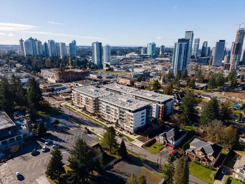 512 10465 139 STREET - photo 1 of 16