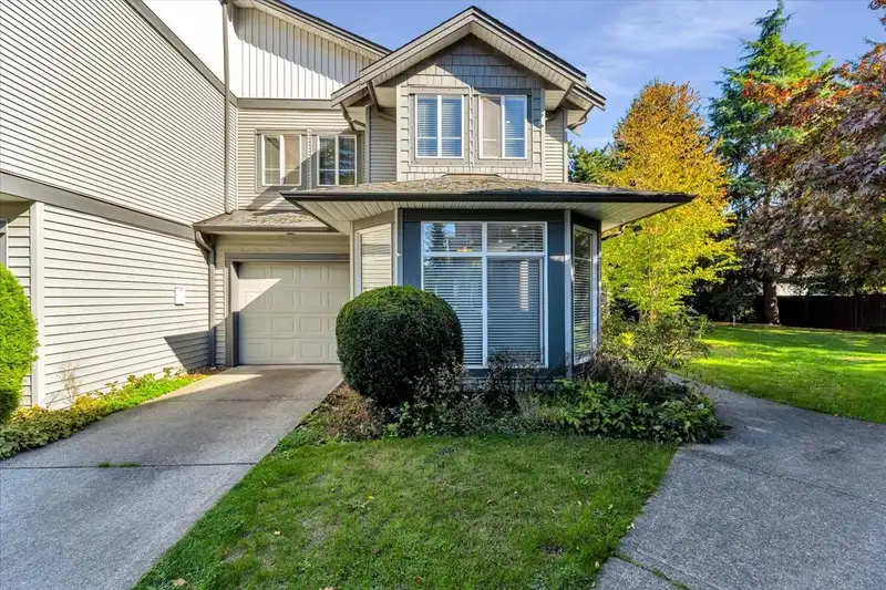 35 7250 144 STREET - photo 2 of 32