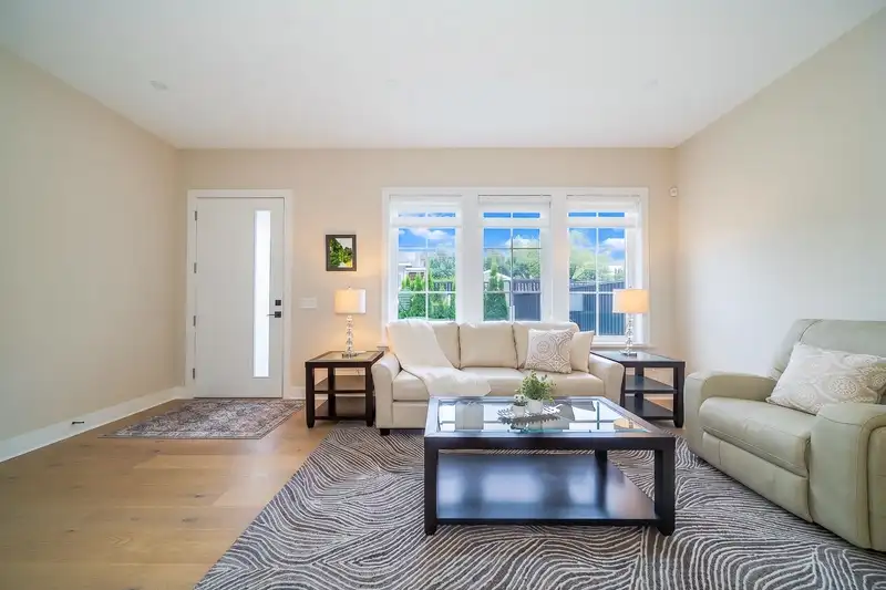 4643 BOND STREET - photo 4 of 40