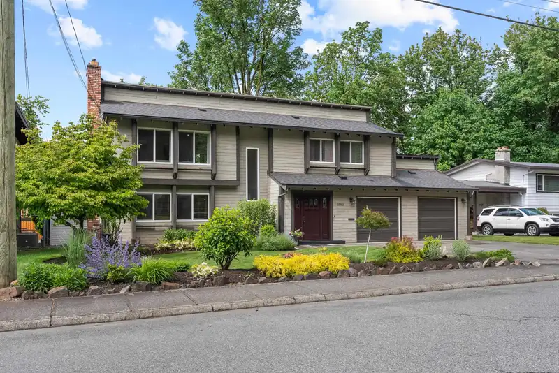 35061 HIGH DRIVE - photo 2 of 40