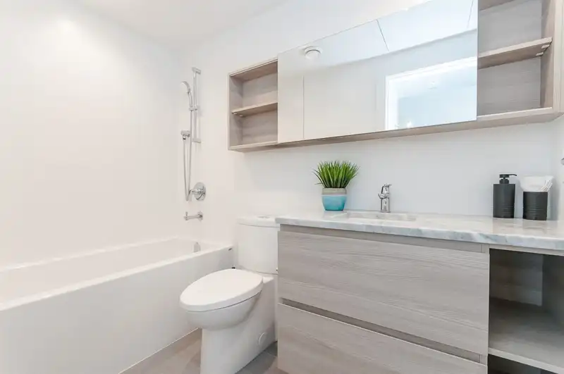 1003 652 WHITING WAY - photo 3 of 26