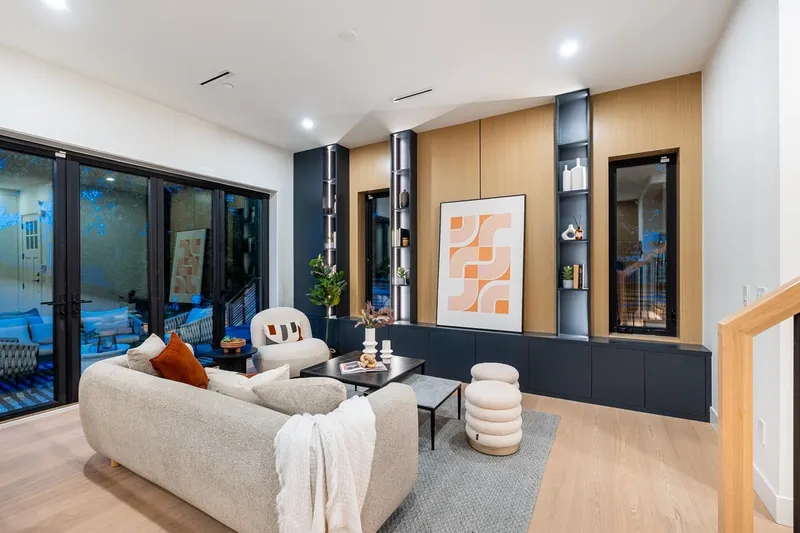 4675 ST. GEORGE STREET - photo 1 of 25