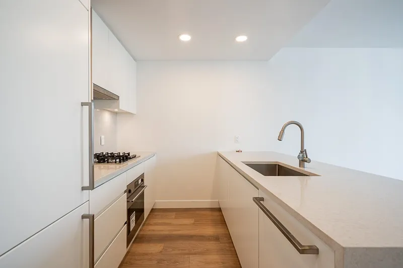 2101 4433 ALASKA STREET - photo 3 of 25