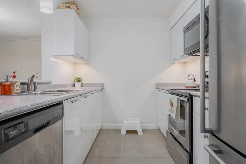 208 13550 HILTON ROAD - photo 4 of 25