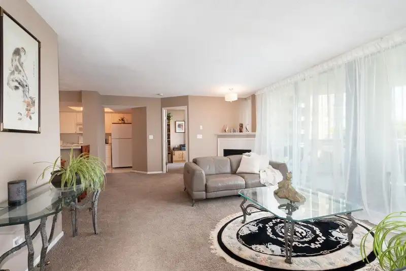 804 739 PRINCESS STREET - photo 2 of 40