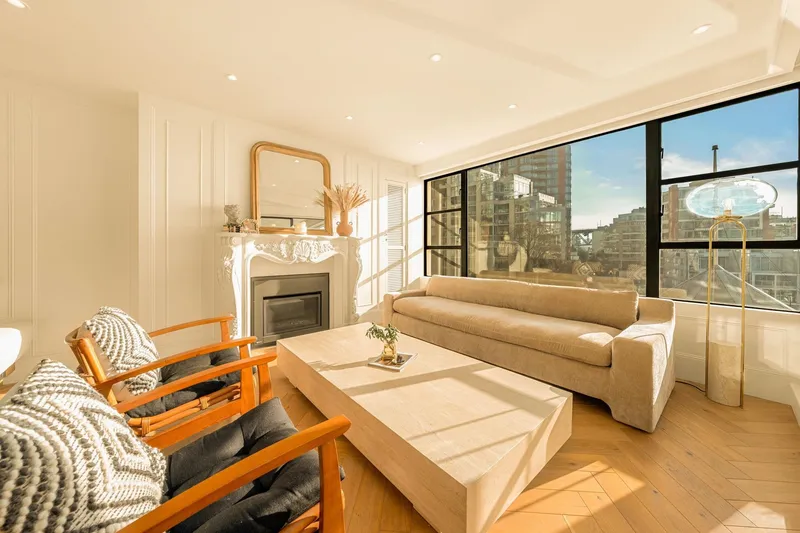 302 1008 BEACH AVENUE - photo 4 of 25