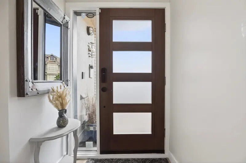 812 MAPLE STREET - photo 3 of 25