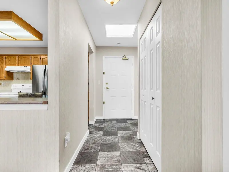 312 5375 205 STREET - photo 3 of 25