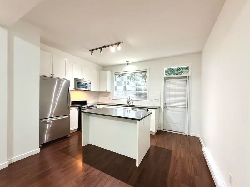 15 2487 156 STREET - photo 4 of 22