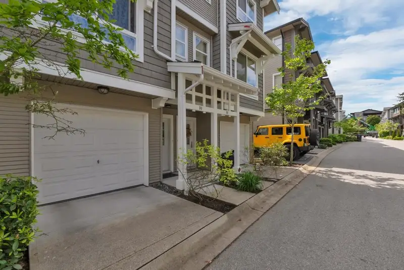 90 2729 158 STREET - photo 2 of 25