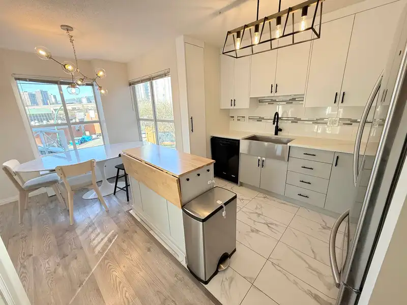 330 528 ROCHESTER AVENUE - photo 1 of 27