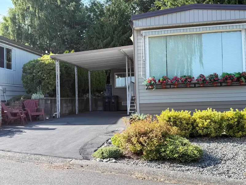 15851 SUFFOLK ROAD - photo 3 of 16