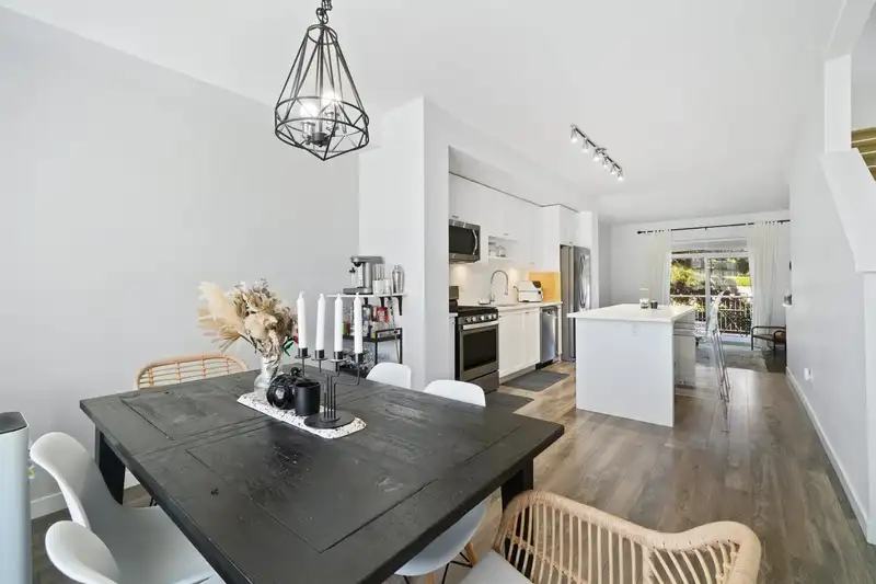 110 15268 28 AVENUE - photo 2 of 31