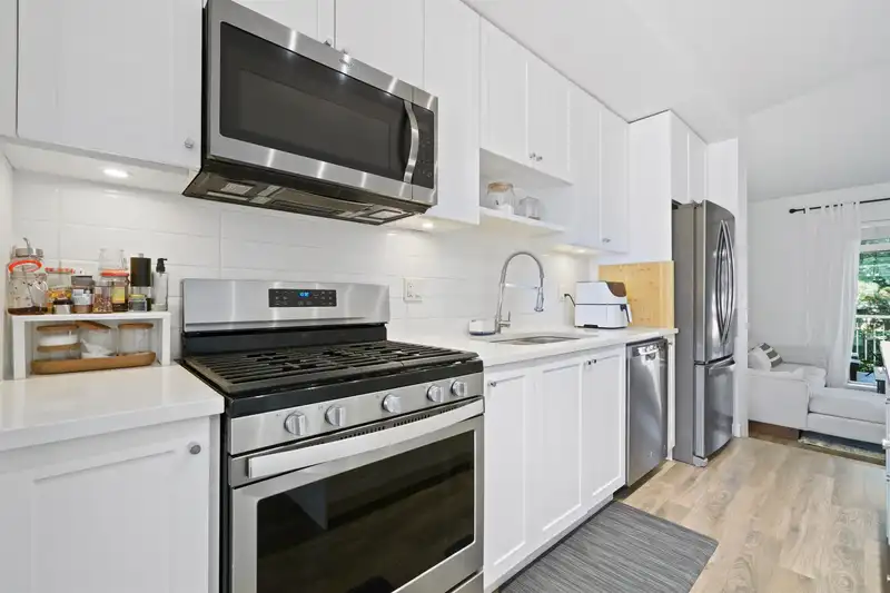 110 15268 28 AVENUE - photo 4 of 31