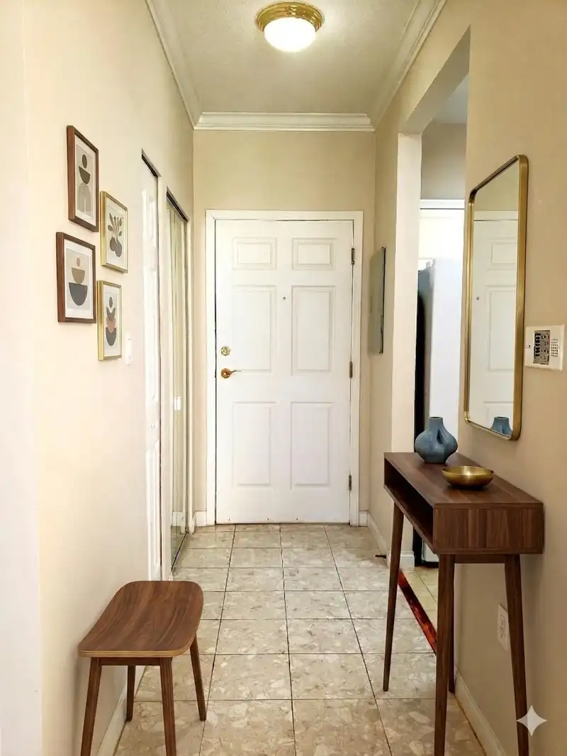 307 2985 PRINCESS CRESCENT - photo 3 of 39