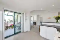 402 1765 MARTIN DRIVE - thumbnail 7
