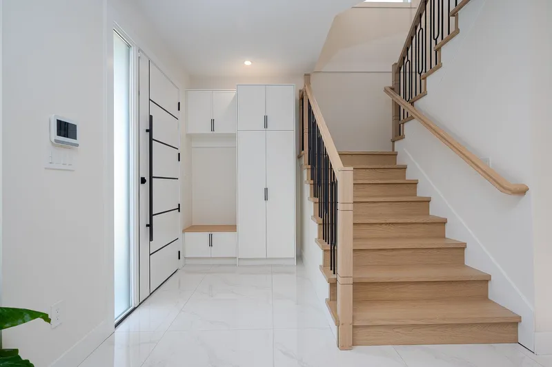 4242 WILLIAMS ROAD - photo 4 of 21