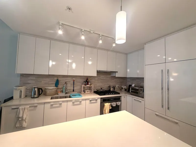 227 9500 TOMICKI AVENUE - photo 4 of 25