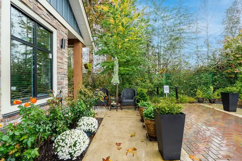 22 4750 228TH STREET - photo 4 of 39