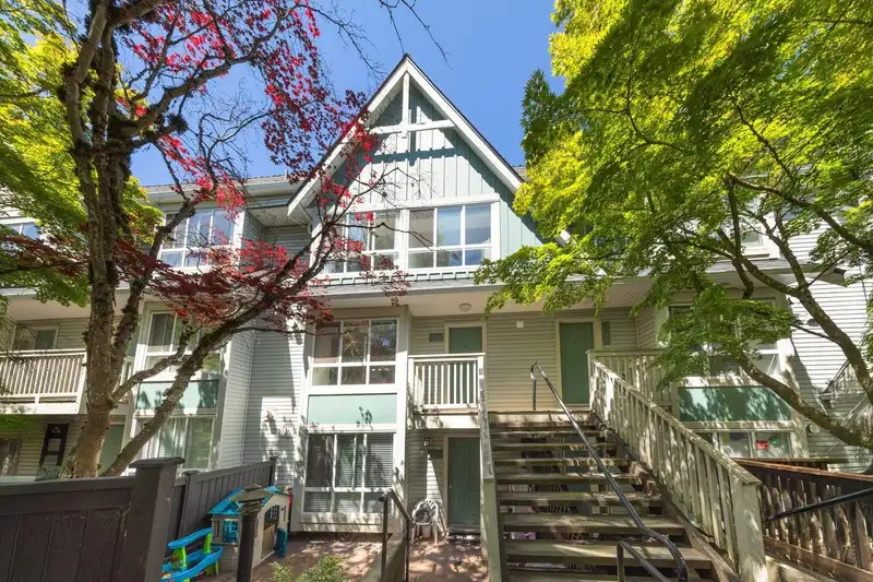 7317 MAGNOLIA TERRACE - photo 3 of 29