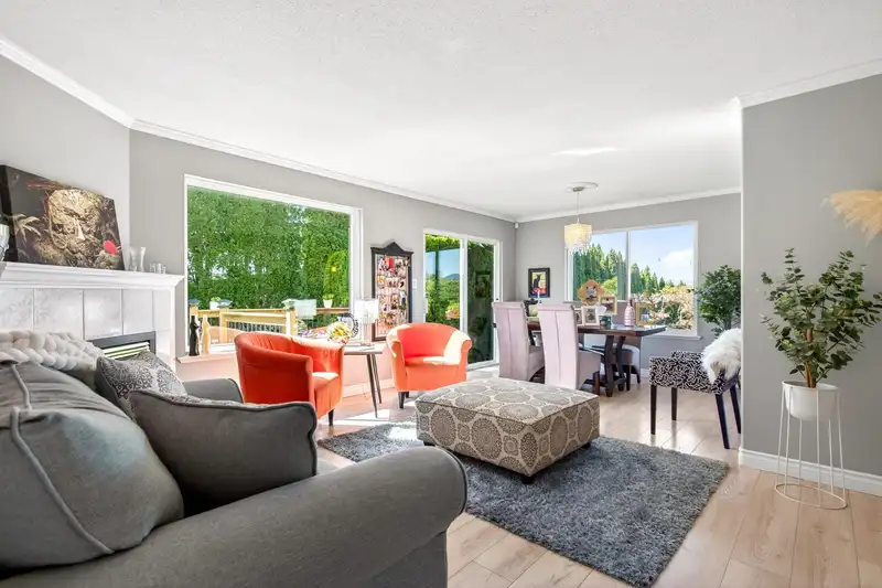 1 34332 MACLURE ROAD - photo 4 of 39