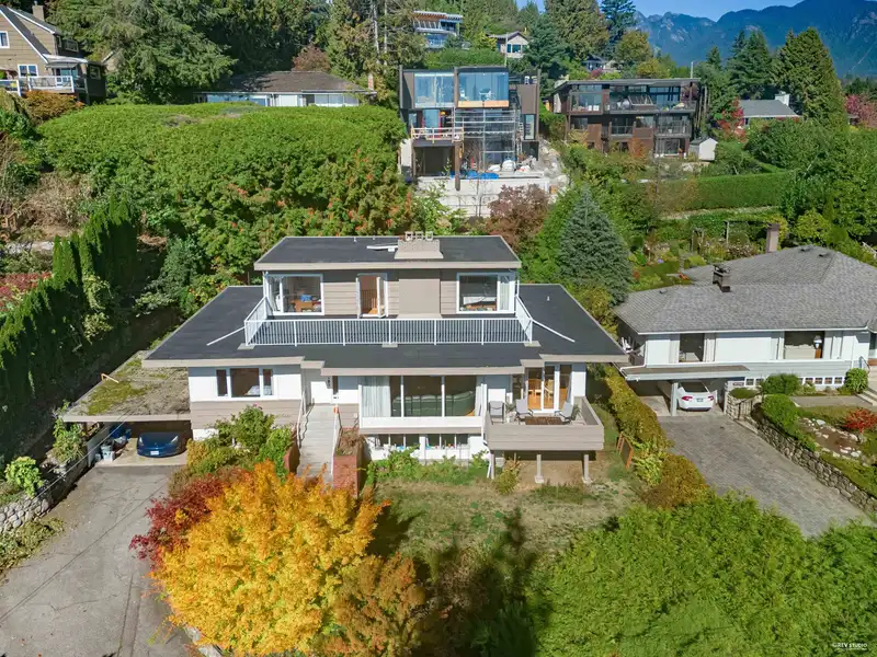 875 ESQUIMALT AVENUE - photo 2 of 35