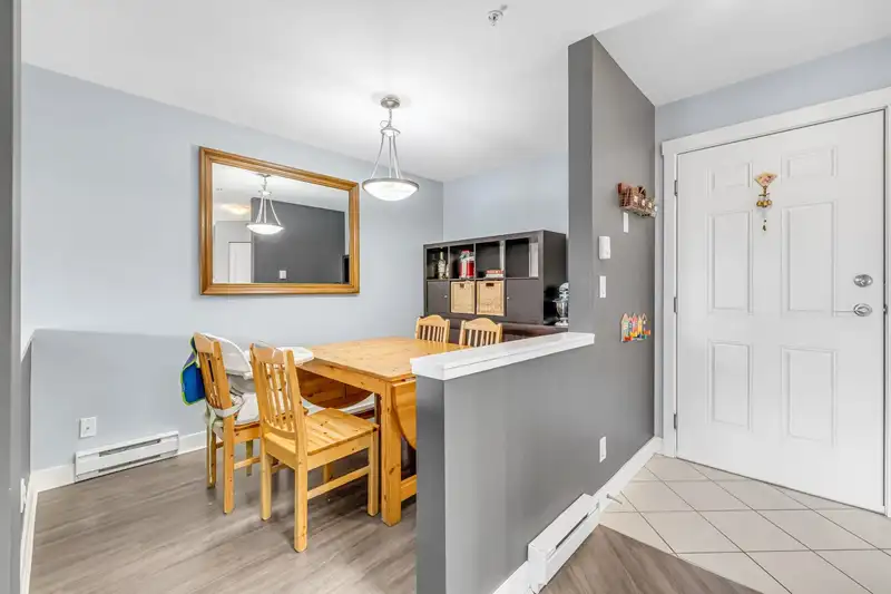 311 19366 65 AVENUE - photo 4 of 27