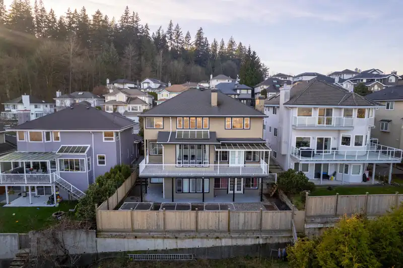 2765 NADINA DRIVE - photo 4 of 40
