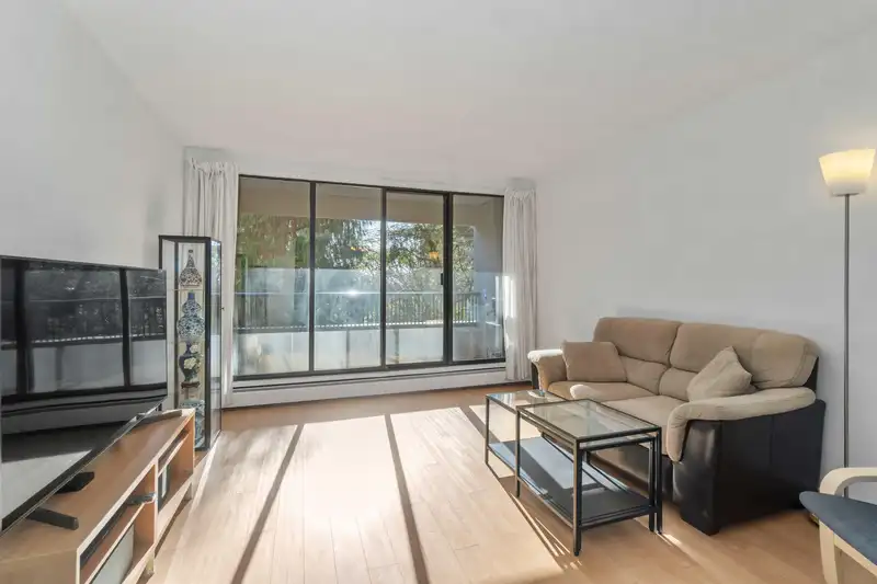 205 6595 WILLINGDON AVENUE - photo 3 of 20