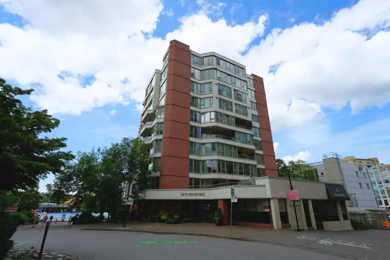 203 1675 HORNBY STREET - photo 1 of 29