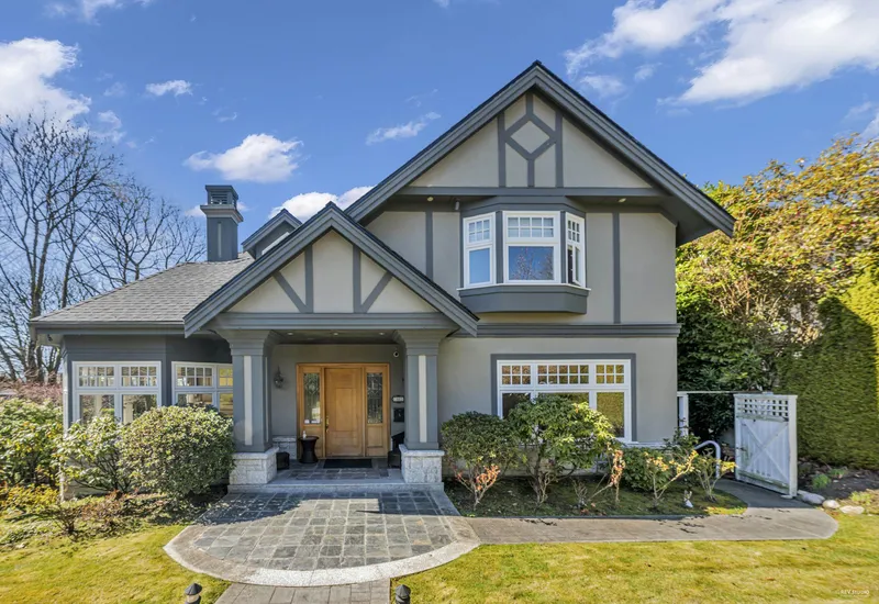 5885 ANGUS DRIVE - photo 2 of 25