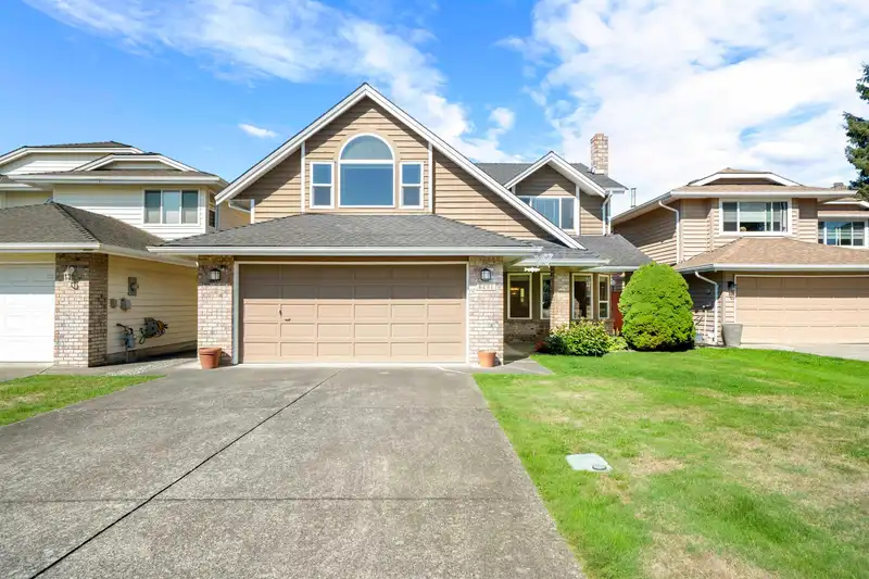6291 GARRISON COURT - photo 1 of 34